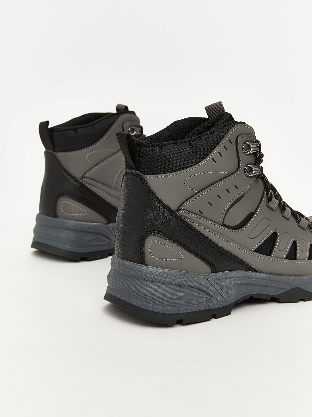 Lace-Up Men's Trekking Boot-4