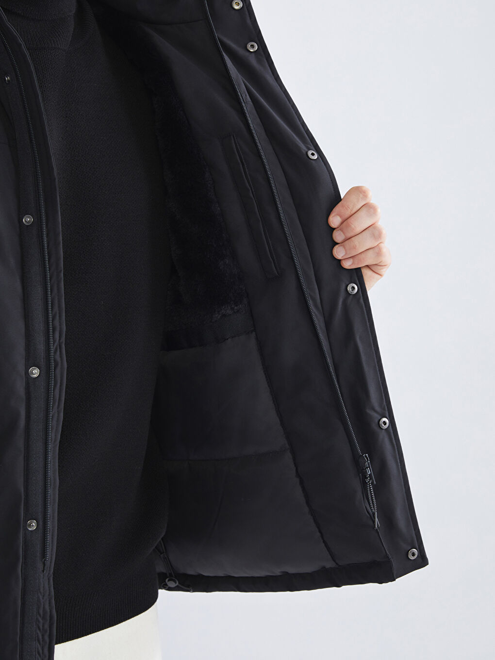 Standart Kalıp Kapüşonlu Erkek Mont-2