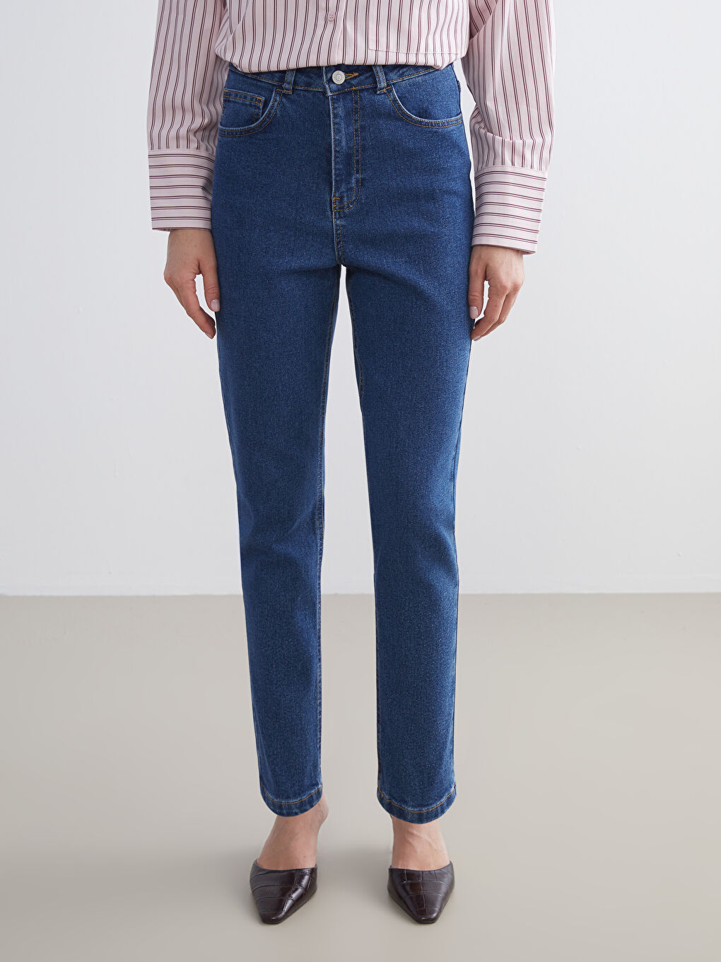 Женские джинсы Mom Fit-2