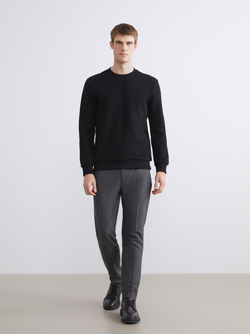 მრგვალი საყელო მამაკაცის სპორტული ზედა-1