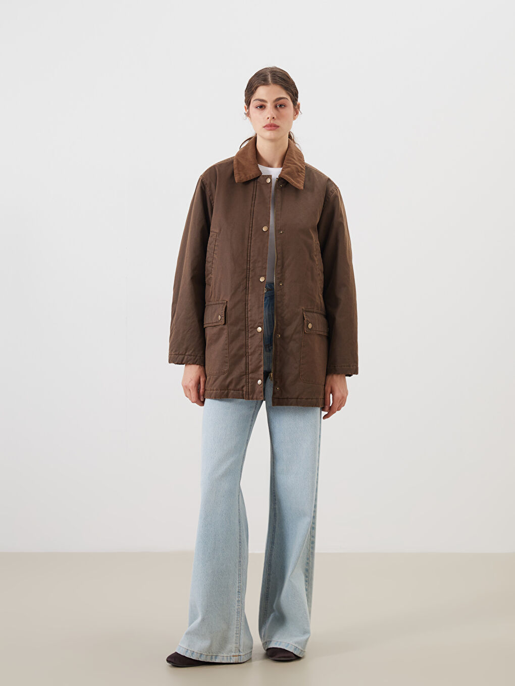 Kahverengi Kadife Yaka Kadın Mont-1