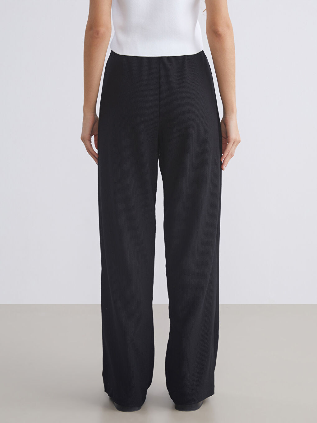 Women's Sweatpants with Elastic Waist-6