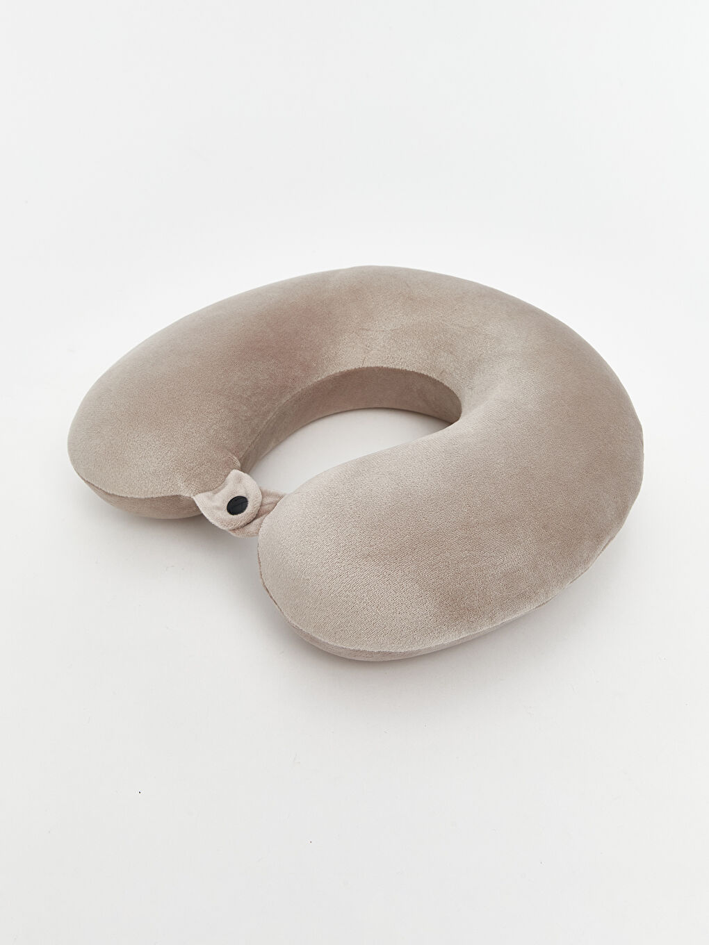 LCW ACCESSORIES Neck Pillow with Snap Closure -W5CH75Z8-EHW