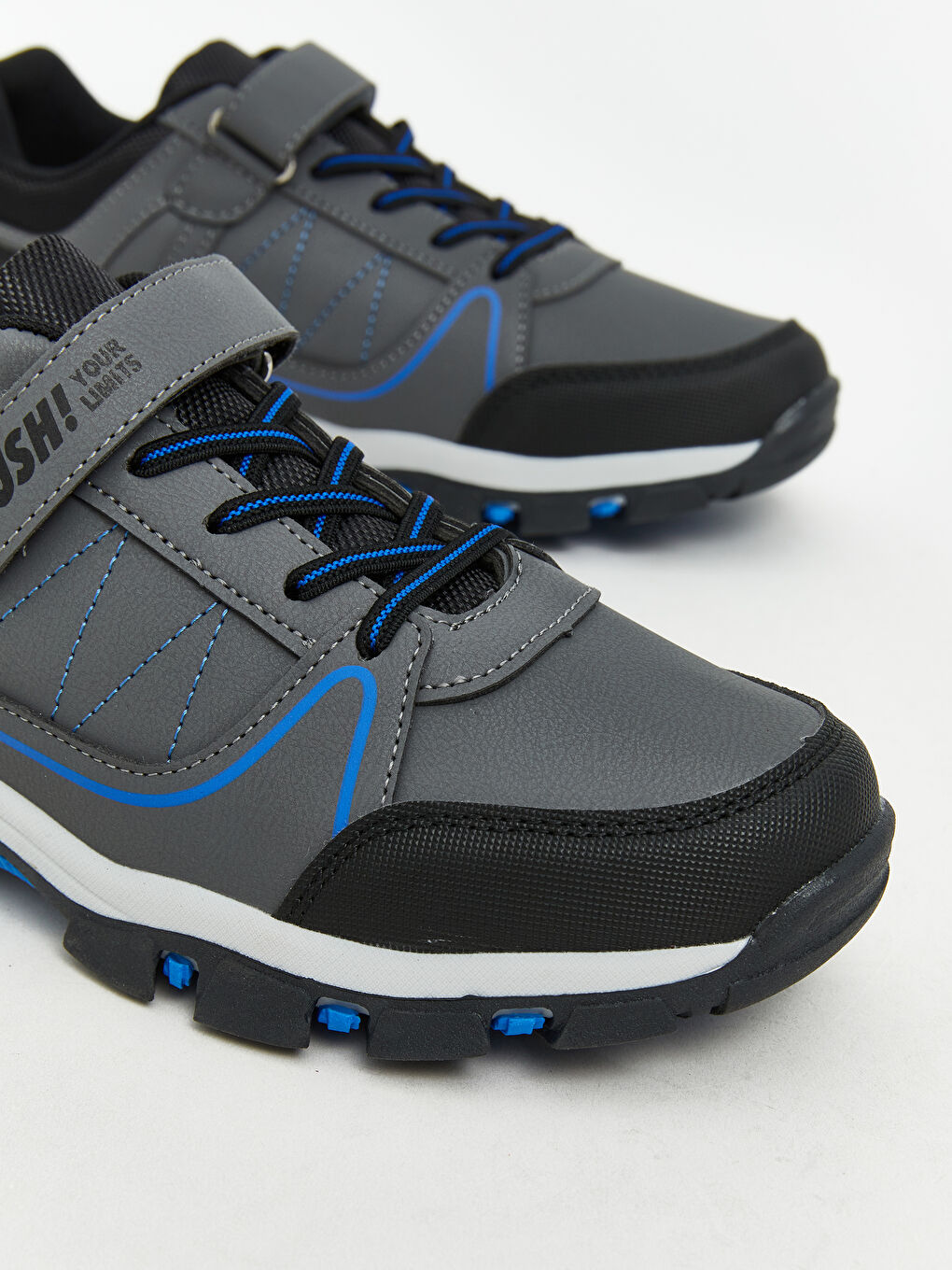 Laces & Hook-and-Loop Boys' Sneakers-2