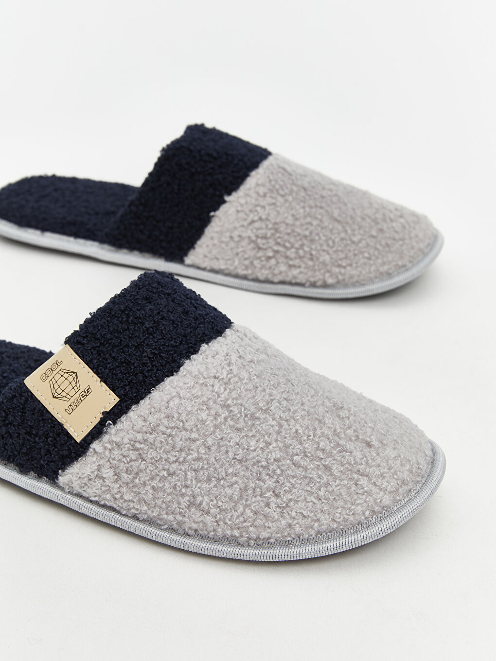 Plush Men's Home Slippers-2