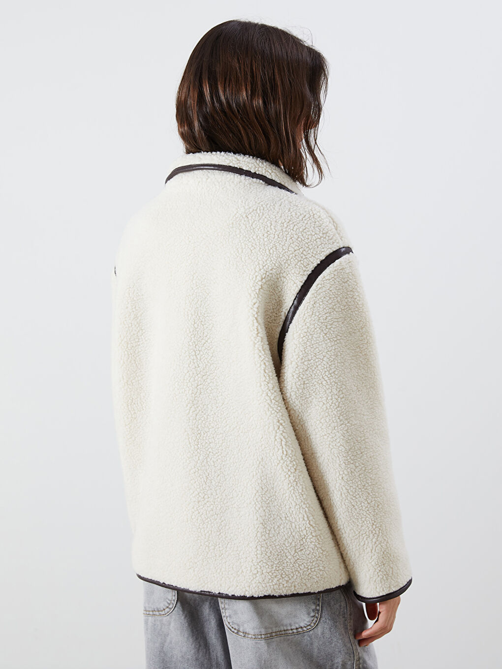 Ekru Ceket Yaka Kadın Pelüş Mont-4