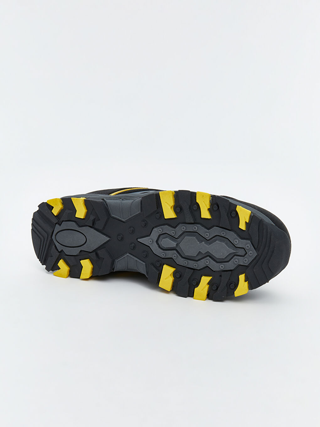 Boy’s Trekking Shoes-3