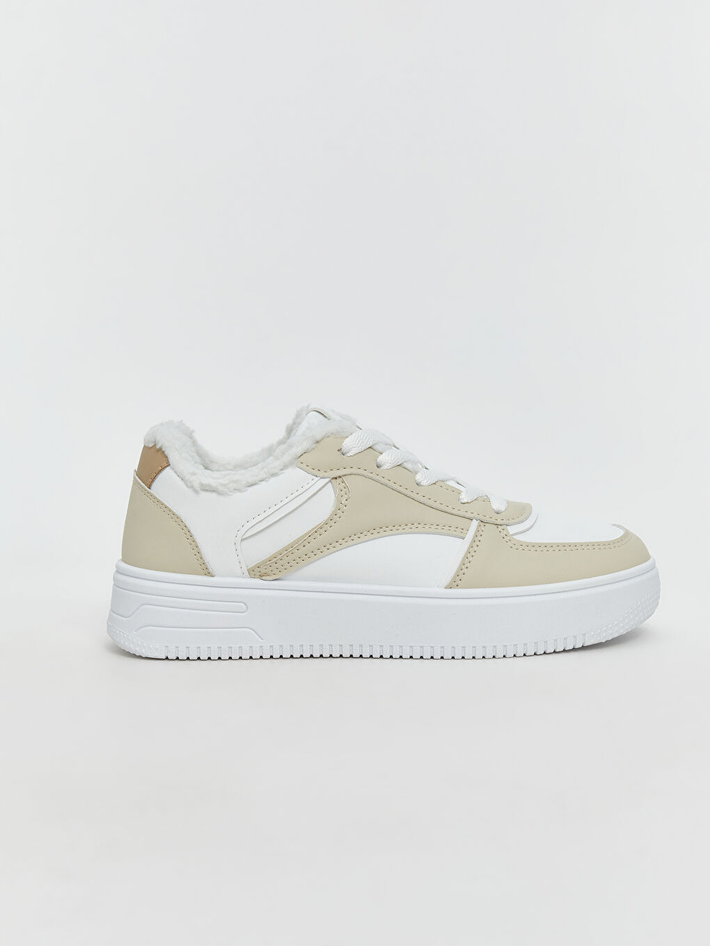 Кроссовки Женские На Шнуровке-1