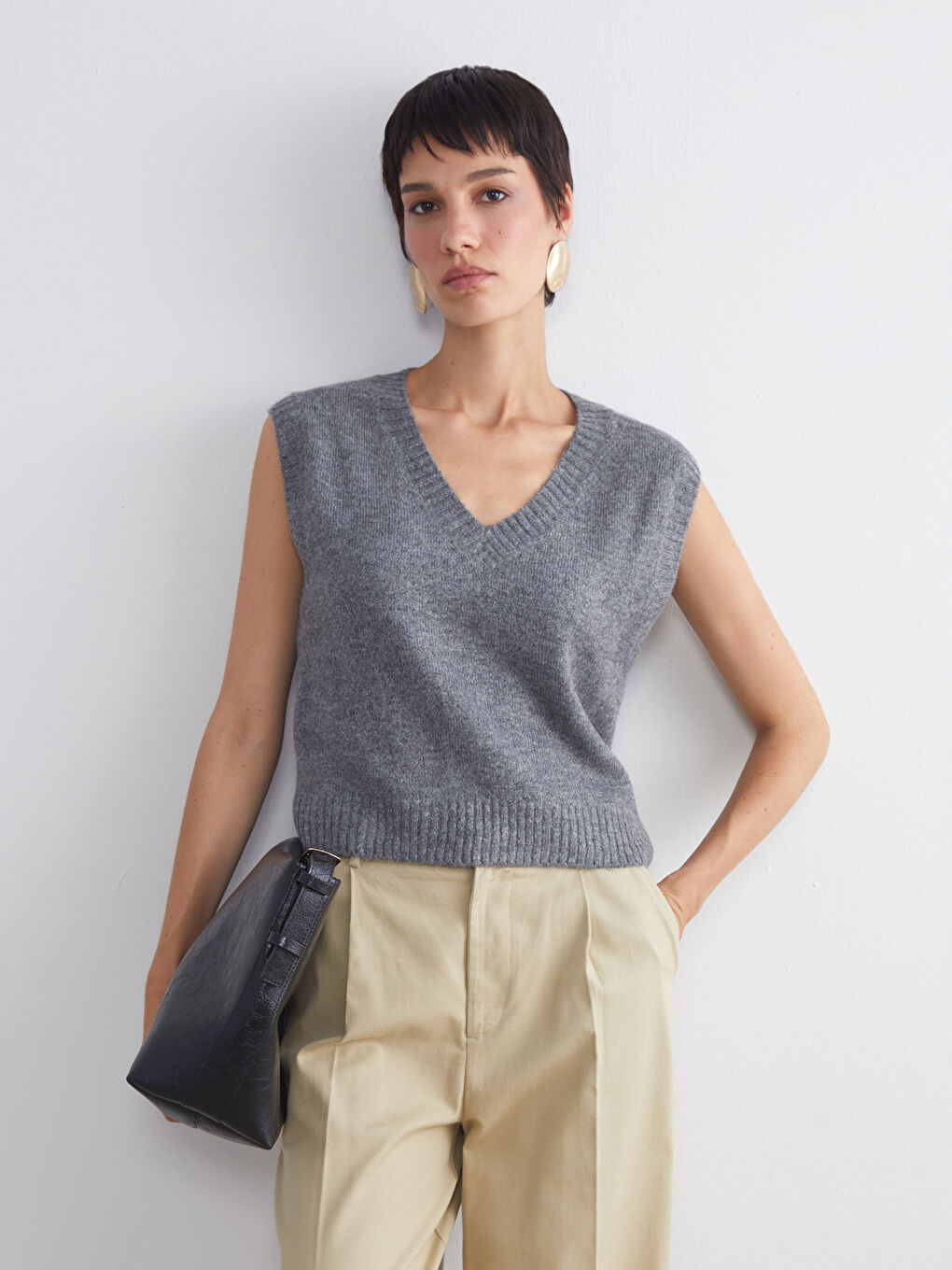 V Neck Women's Knitwear Sweater Vest