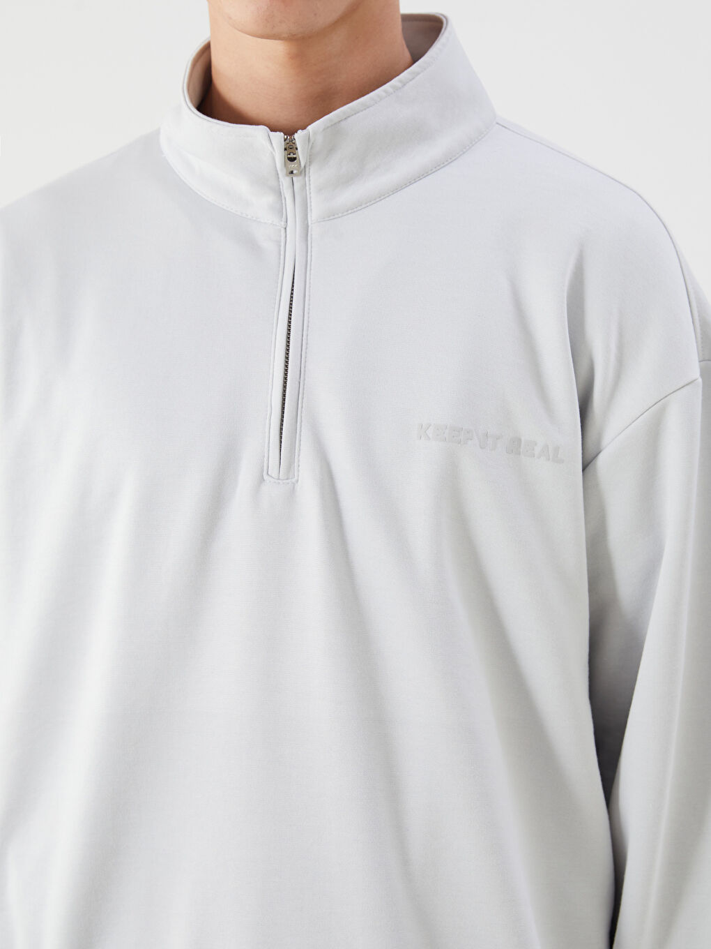 كنزة رياضية مطبوعة بياقة قمعية للرجال-2