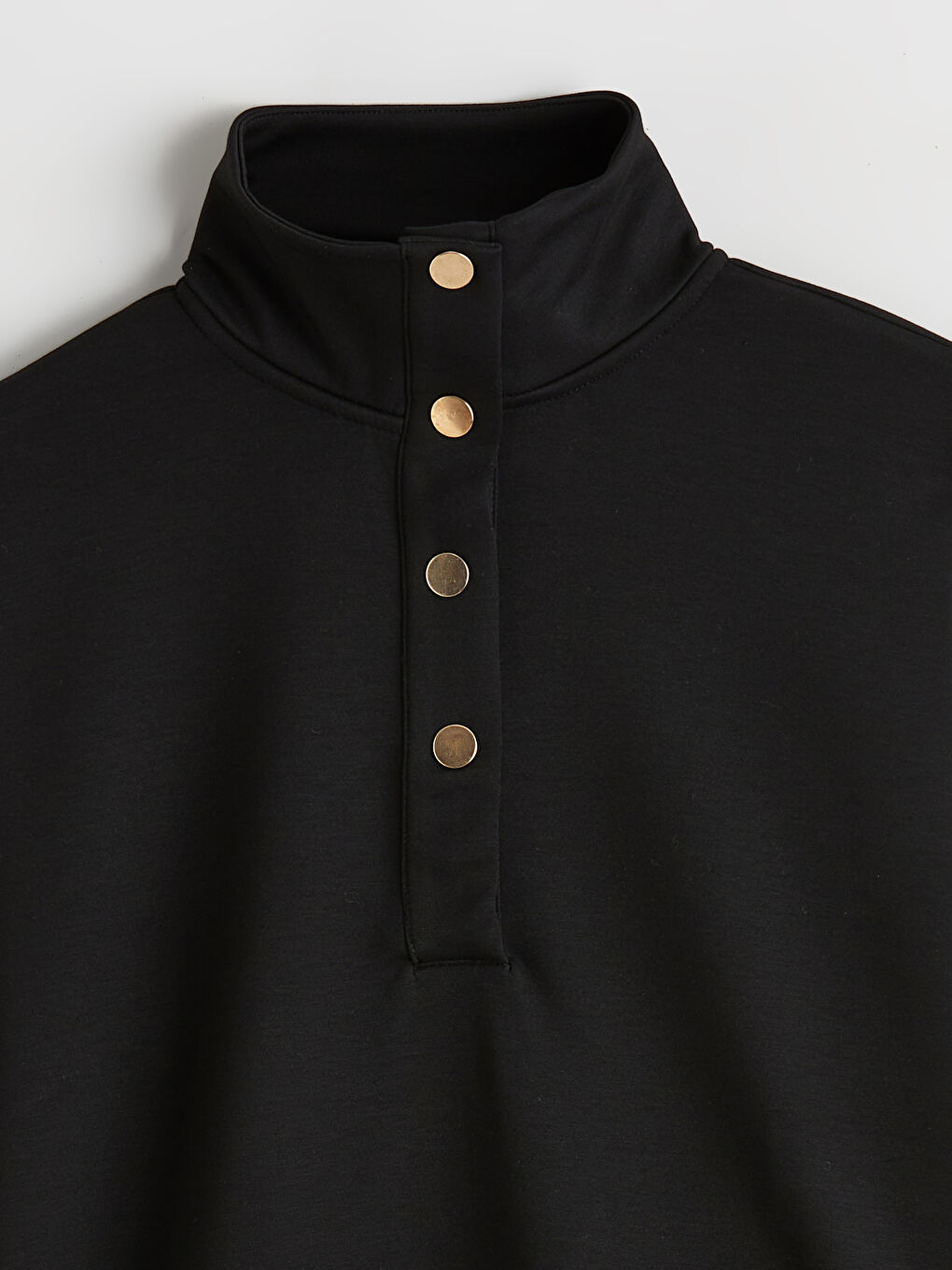 قميص رياضي اسود نساء-6