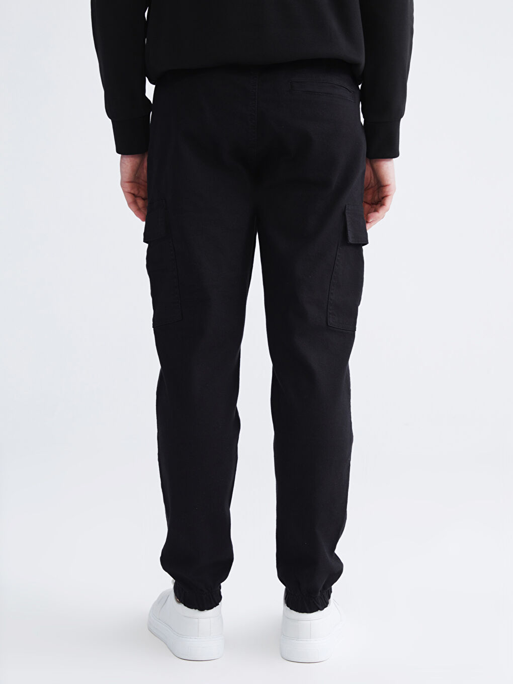 Standard Fit Men's Cargo Trousers-7