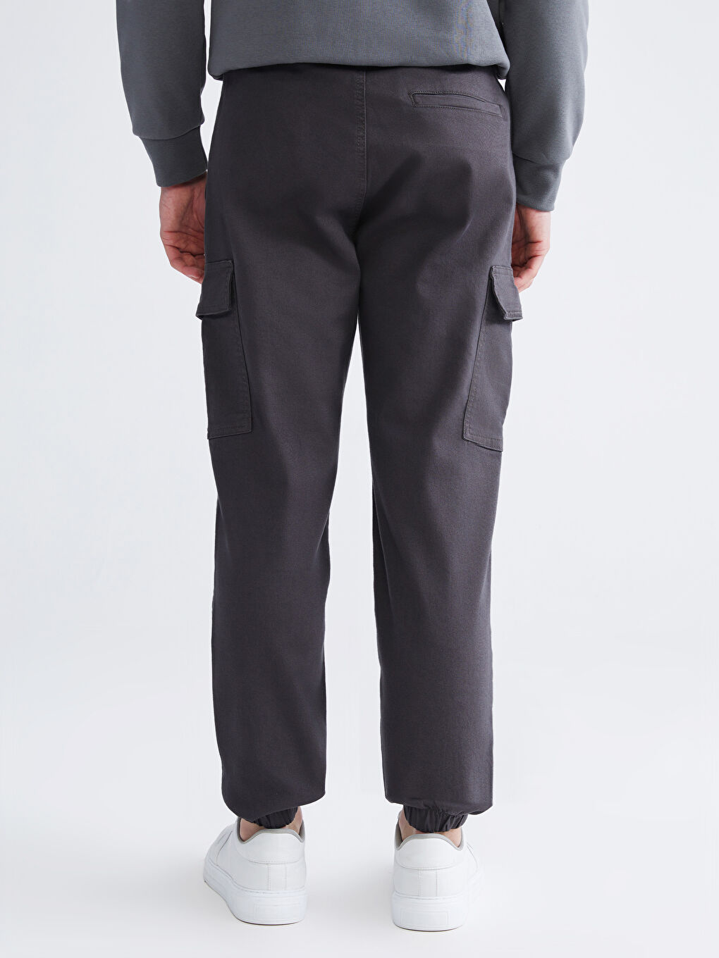 Standard Fit Men's Cargo Trousers-3