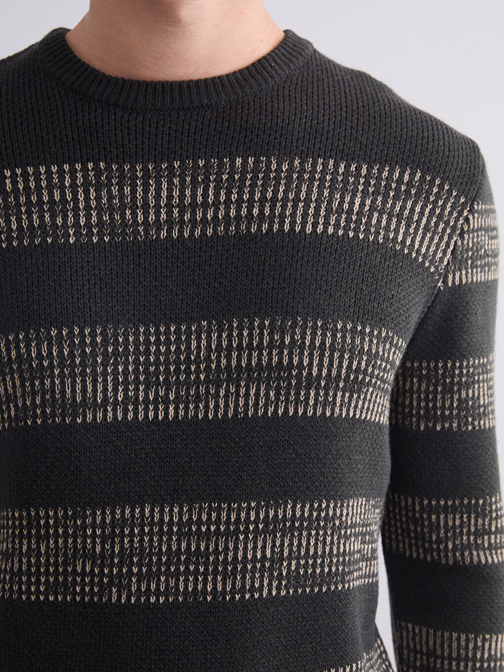 Haki Bisiklet Yaka Çizgili Erkek Triko Kazak-2