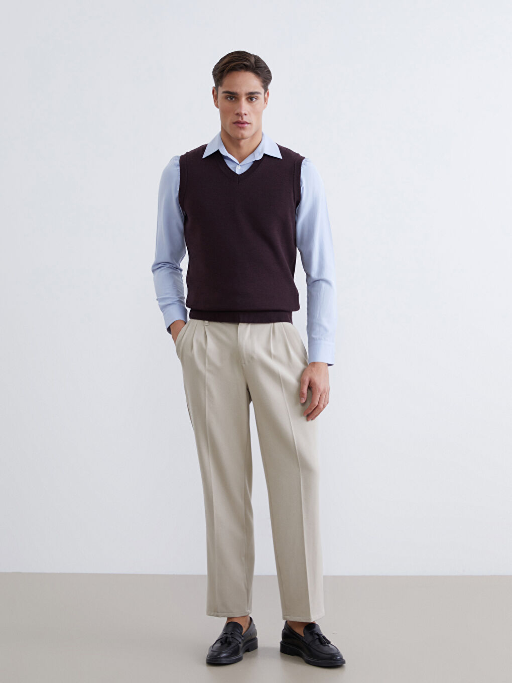 Bordo Standart Kalıp V Yaka Erkek Triko Süveter-1