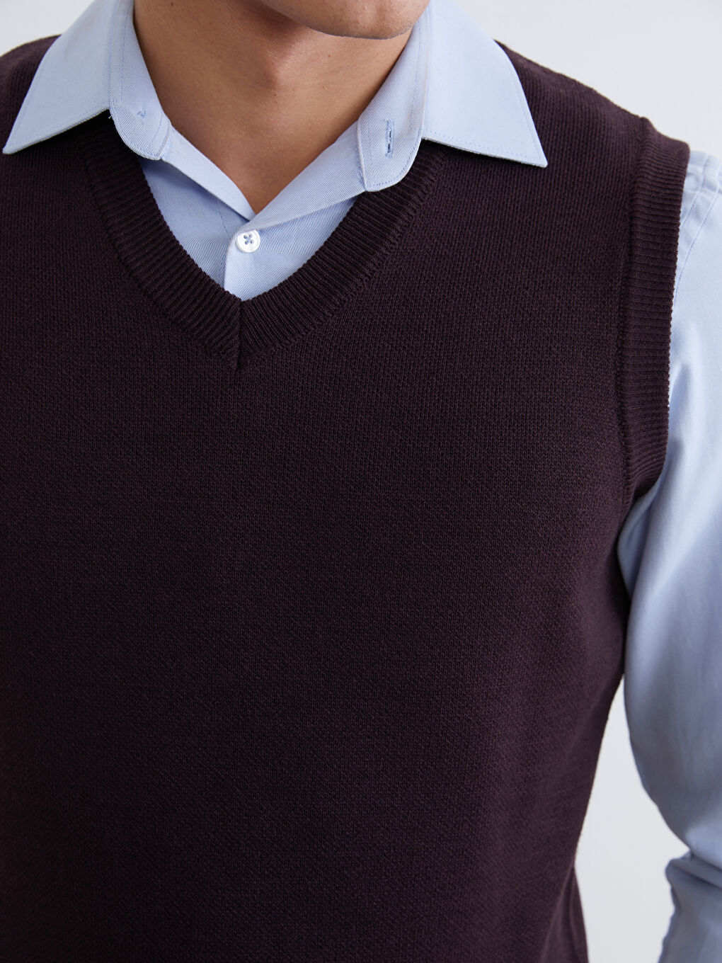 Bordo Standart Kalıp V Yaka Erkek Triko Süveter-2