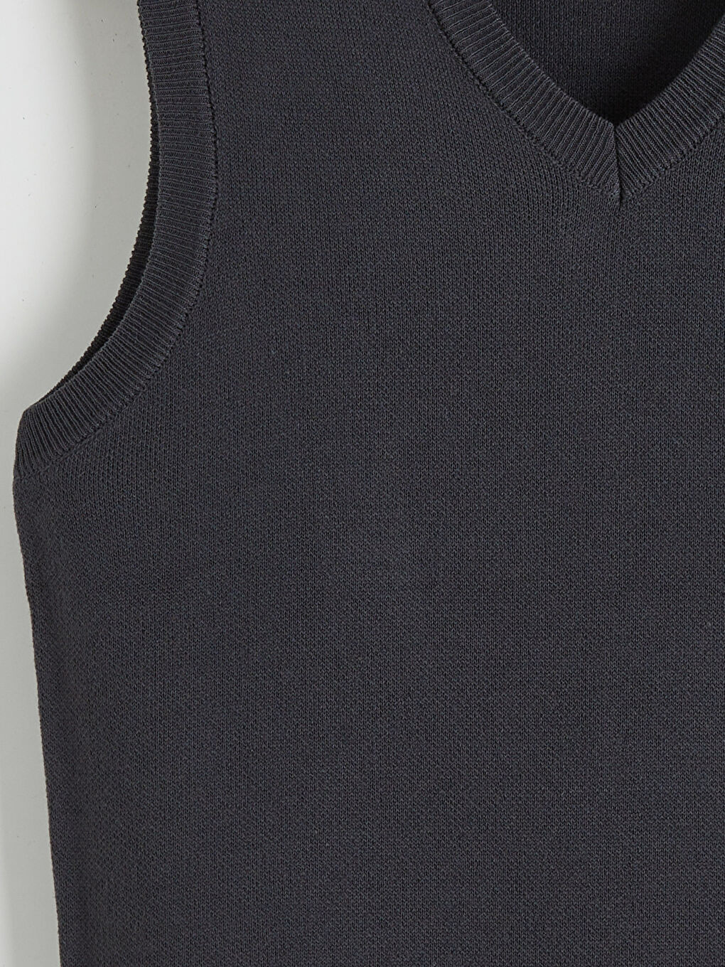 Antrasit Standart Kalıp V Yaka Erkek Triko Süveter-5