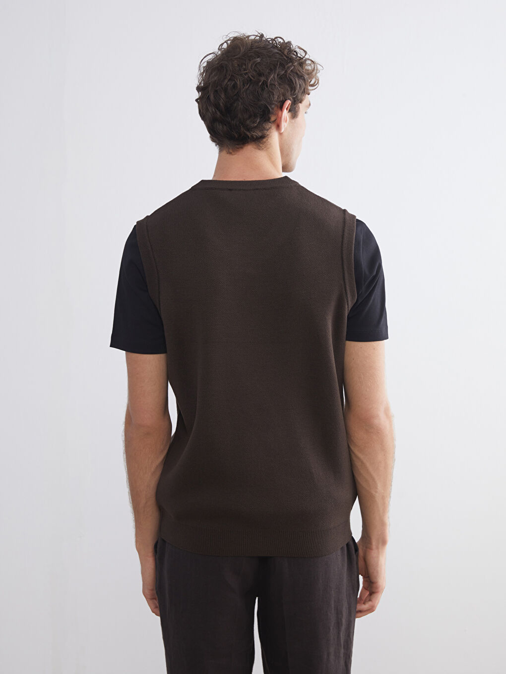 Kahverengi Standart Kalıp V Yaka Erkek Triko Süveter-3