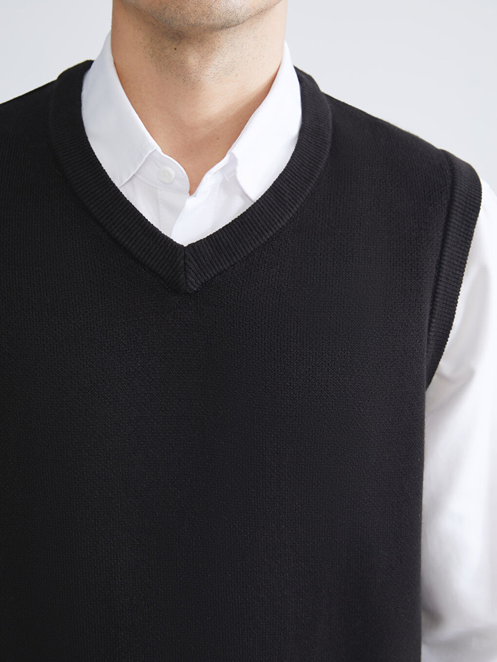 Standard Fit V Neck Men's Knitwear Sweater Vest-4