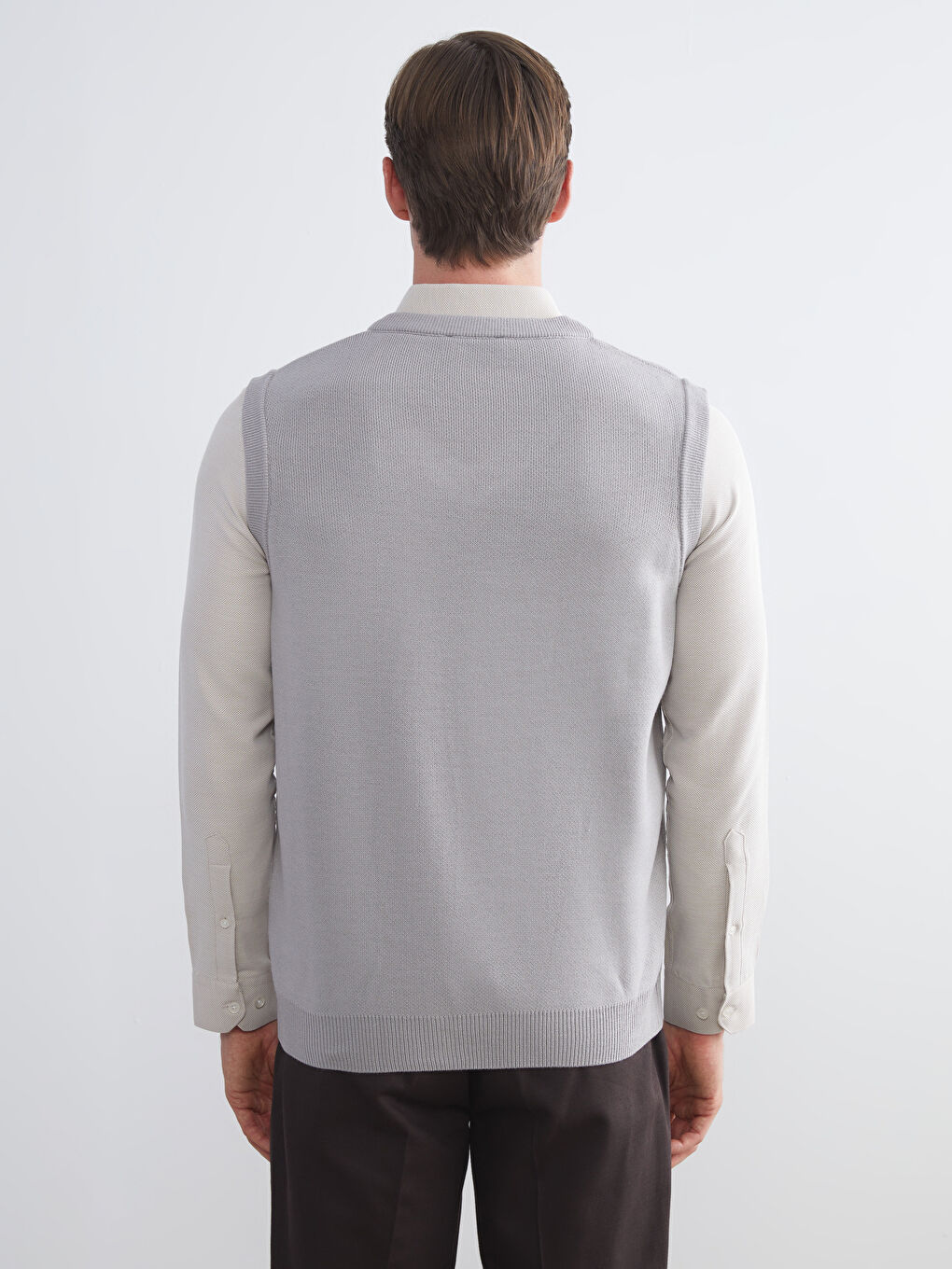 LCWAIKIKI Classic Standard Fit V Neck Men's Knitwear Sweater Vest -W5CL87Z8-DXR