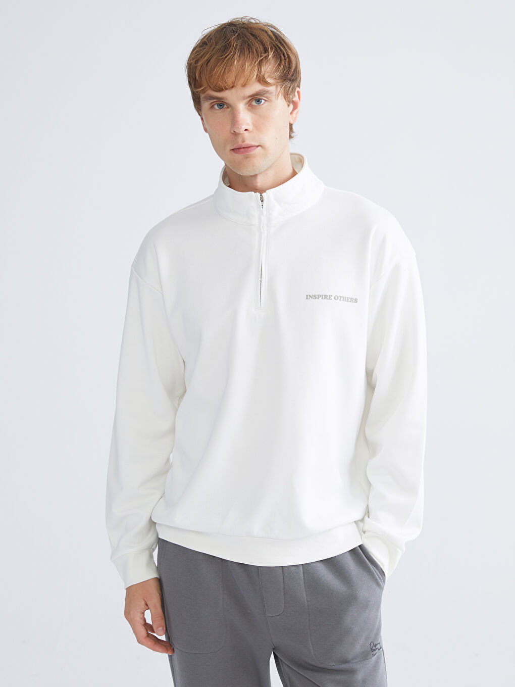 Funnel Neck Printed Men's Sweatshirt