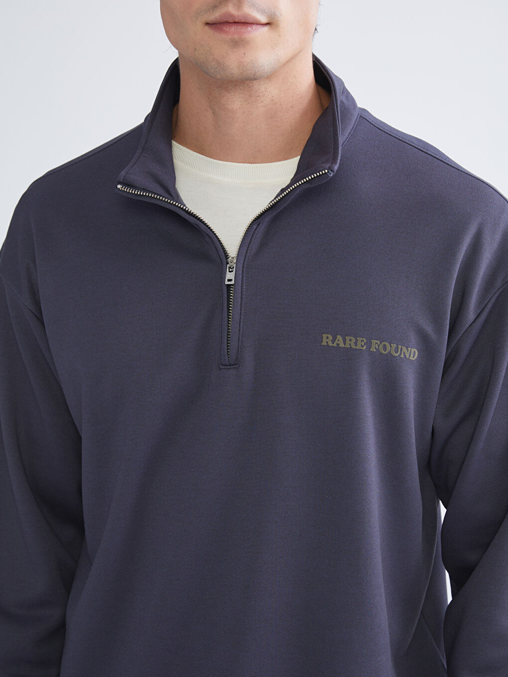 سويت شيرت مطبوع بياقة قمع للرجال-2