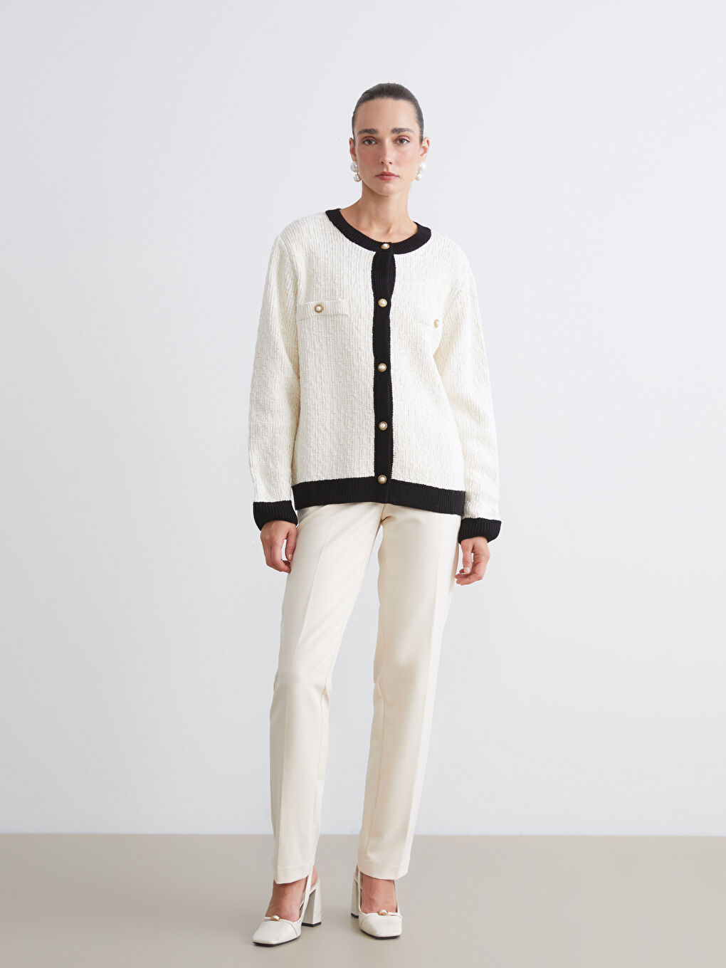 Crew Neck Women's Knitwear Cardigan-1