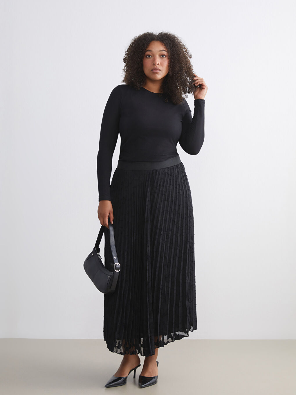 Woman BLACK Skirt