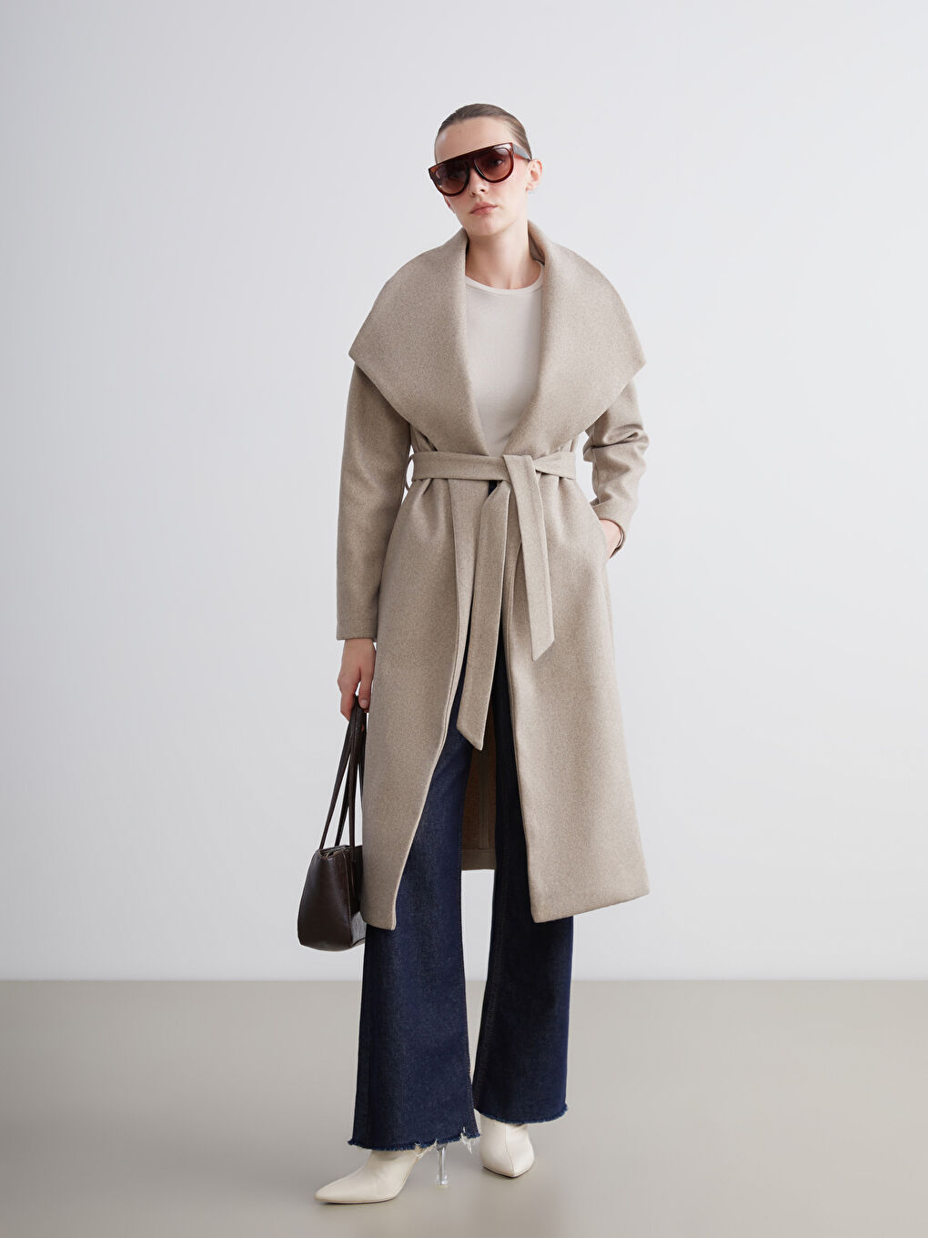 Bej Ceket Yaka Kadın Kaşe Kaban-1