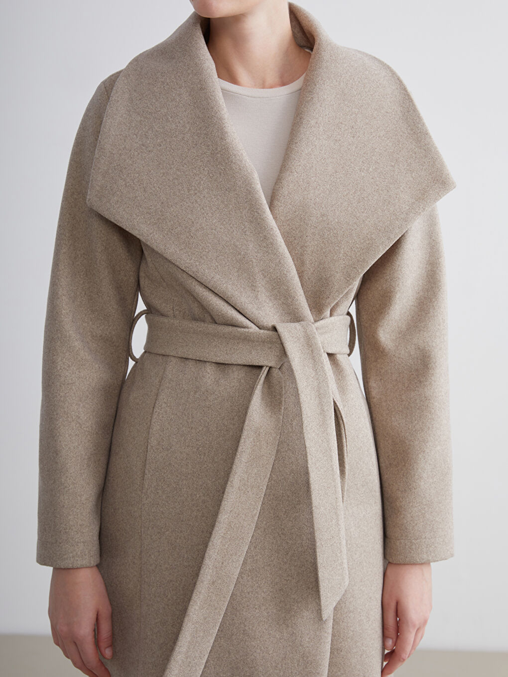 Bej Ceket Yaka Kadın Kaşe Kaban-2