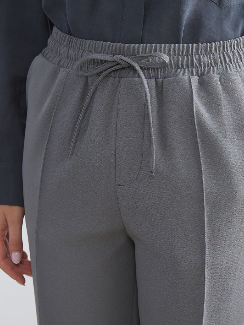 Gri Beli Lastikli Poplin Kadın Pantolon-2