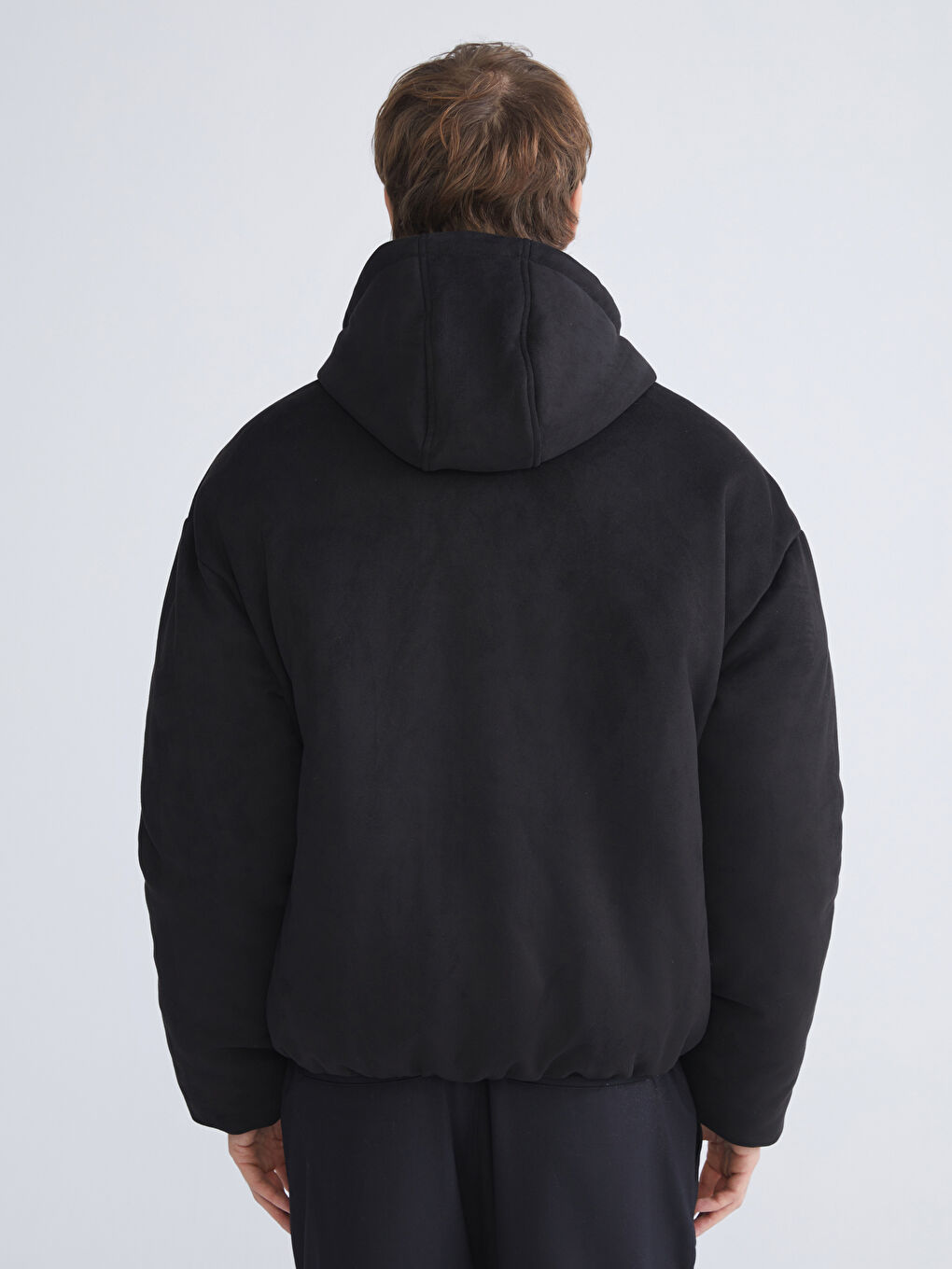 Siyah Rahat Kalıp Kapüşonlu Erkek Şişme Mont-4