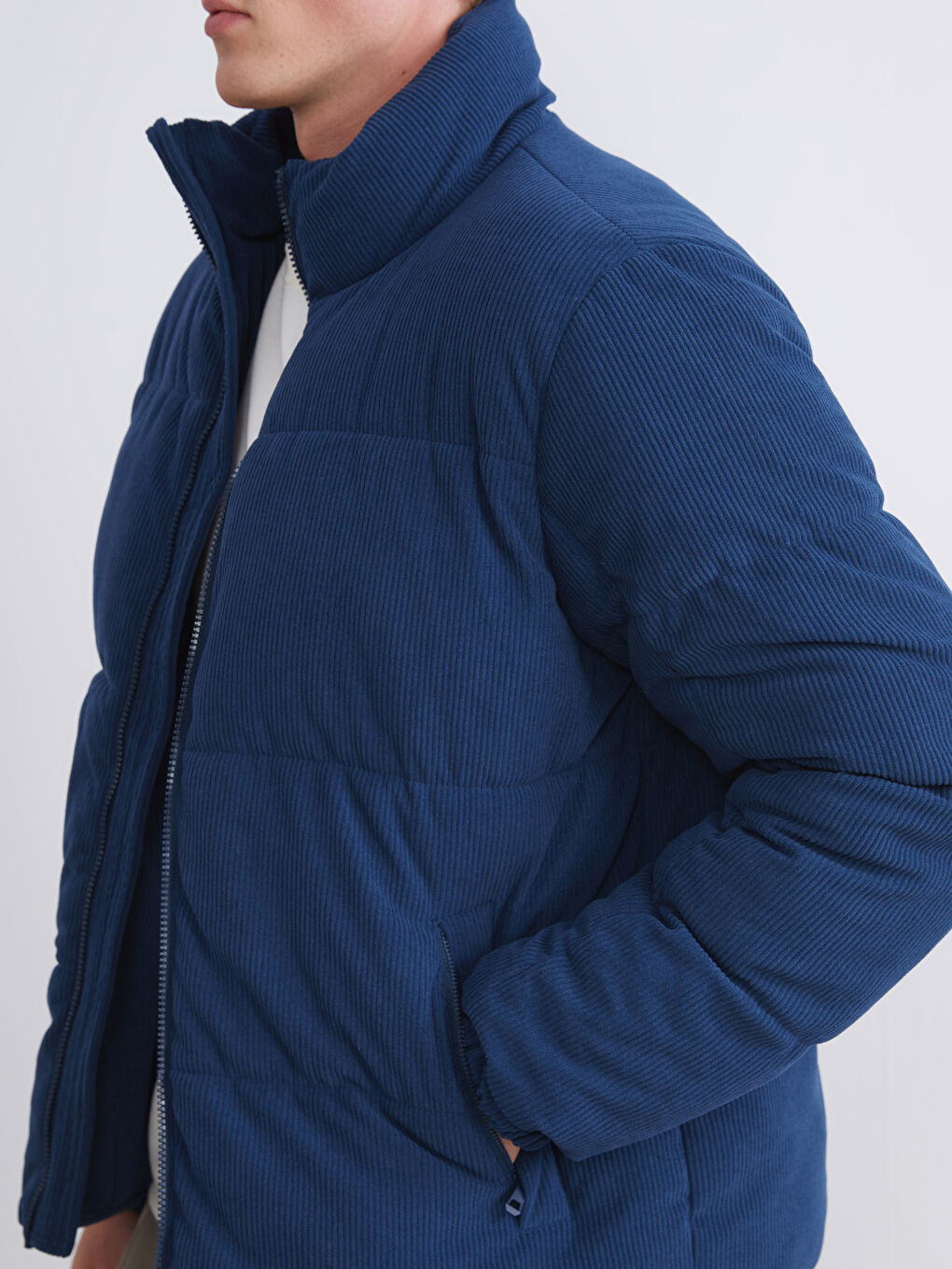 Lacivert Standart Kalıp Dik Yaka Kadife Erkek Şişme Mont-2