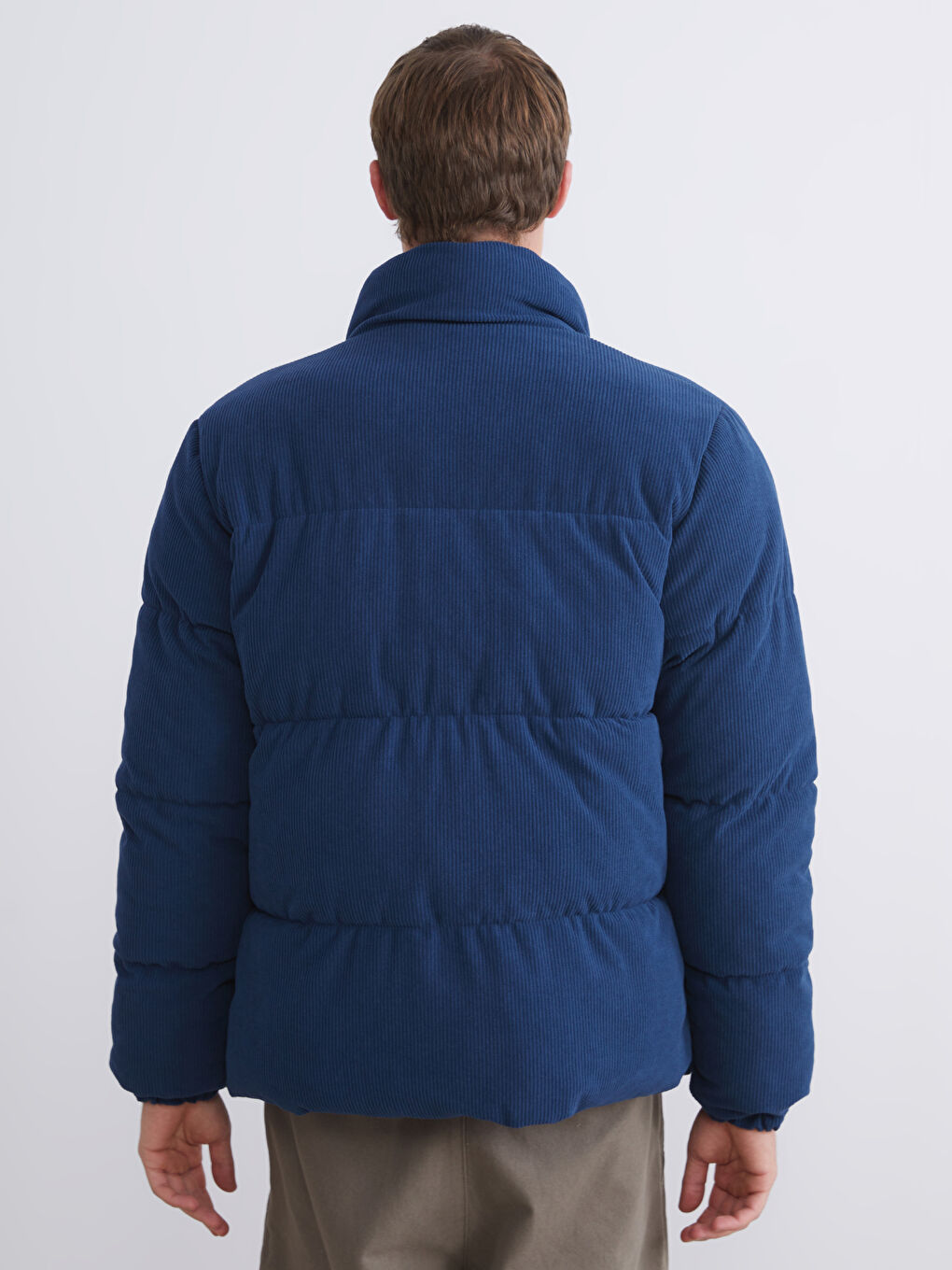 Lacivert Standart Kalıp Dik Yaka Kadife Erkek Şişme Mont-4