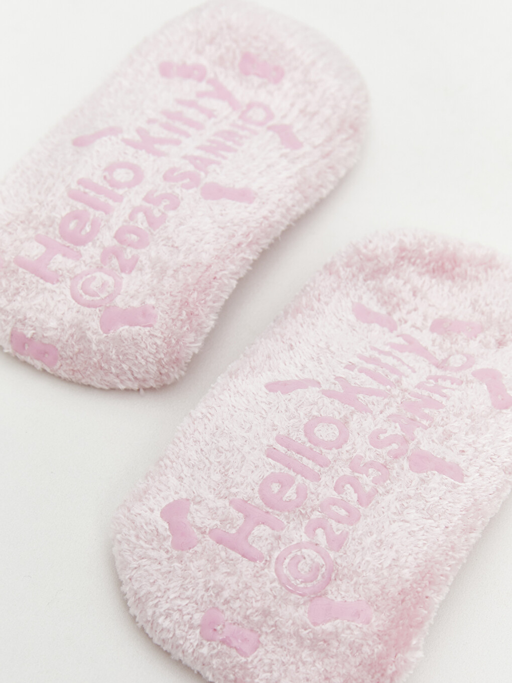 Pembe Hello Kitty Baskılı Pelüş Ev Çorabı-1