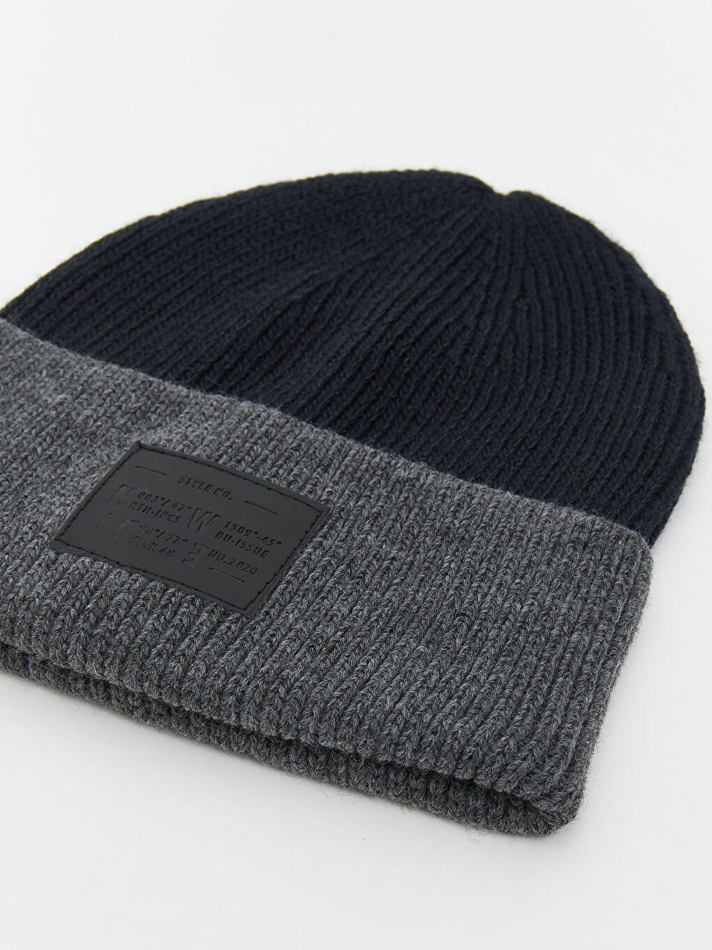 Label Embroidered Men's Beanie-2