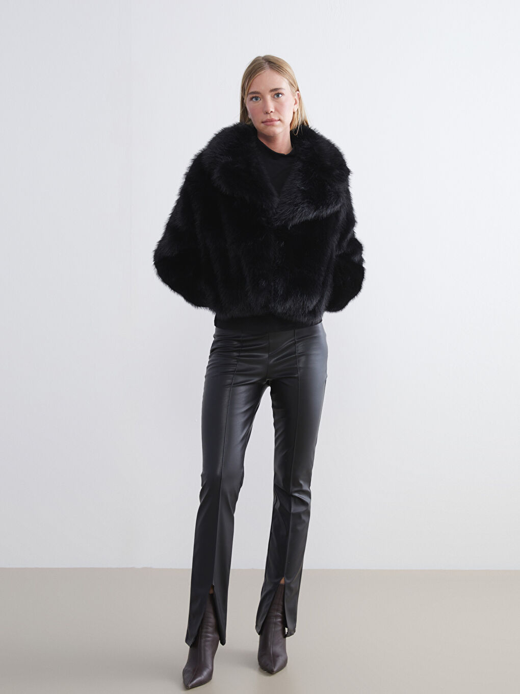 Jacket Neck Women's Fur Coat-1