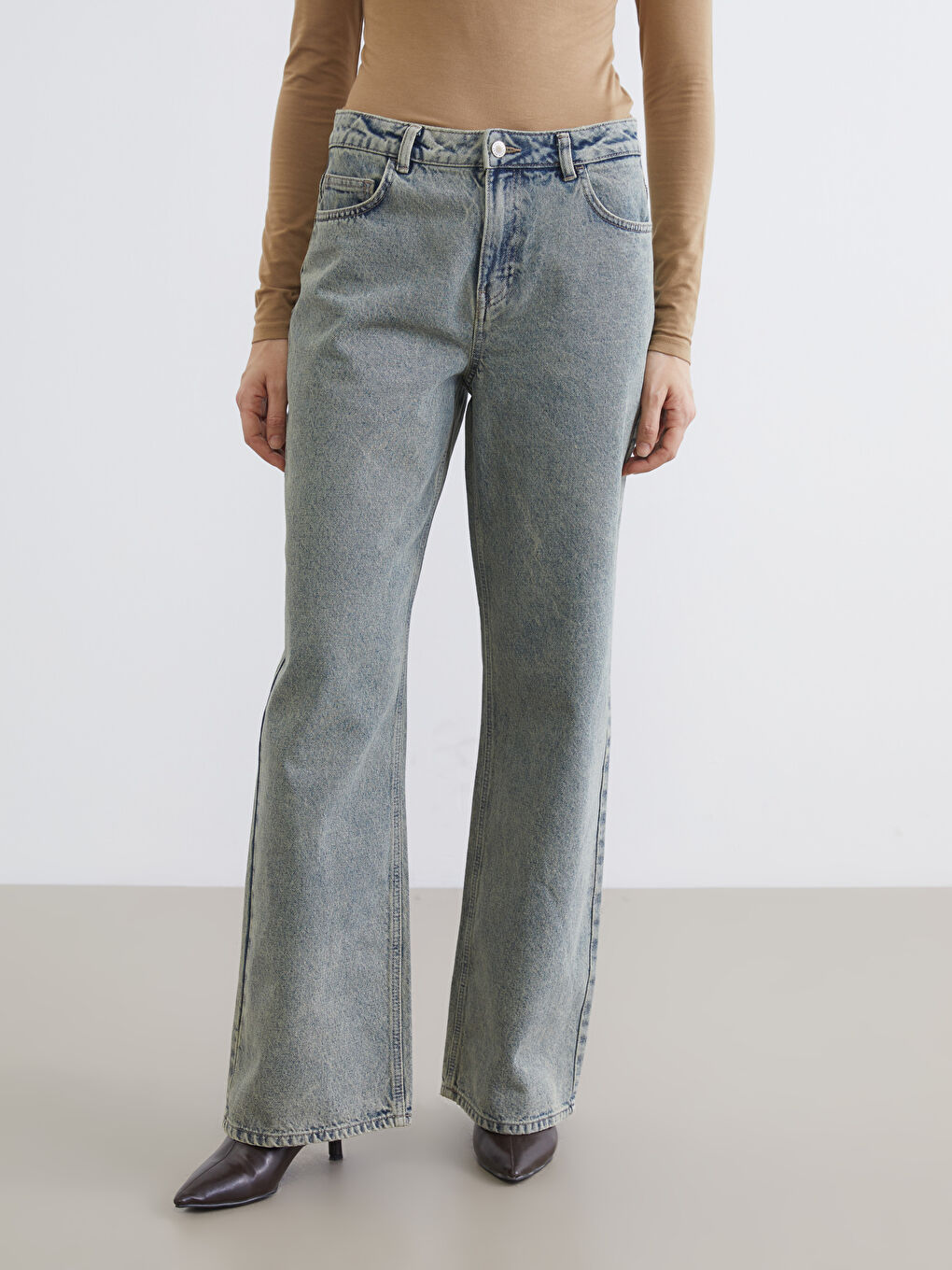 Regular Fit Women's Jeans-1