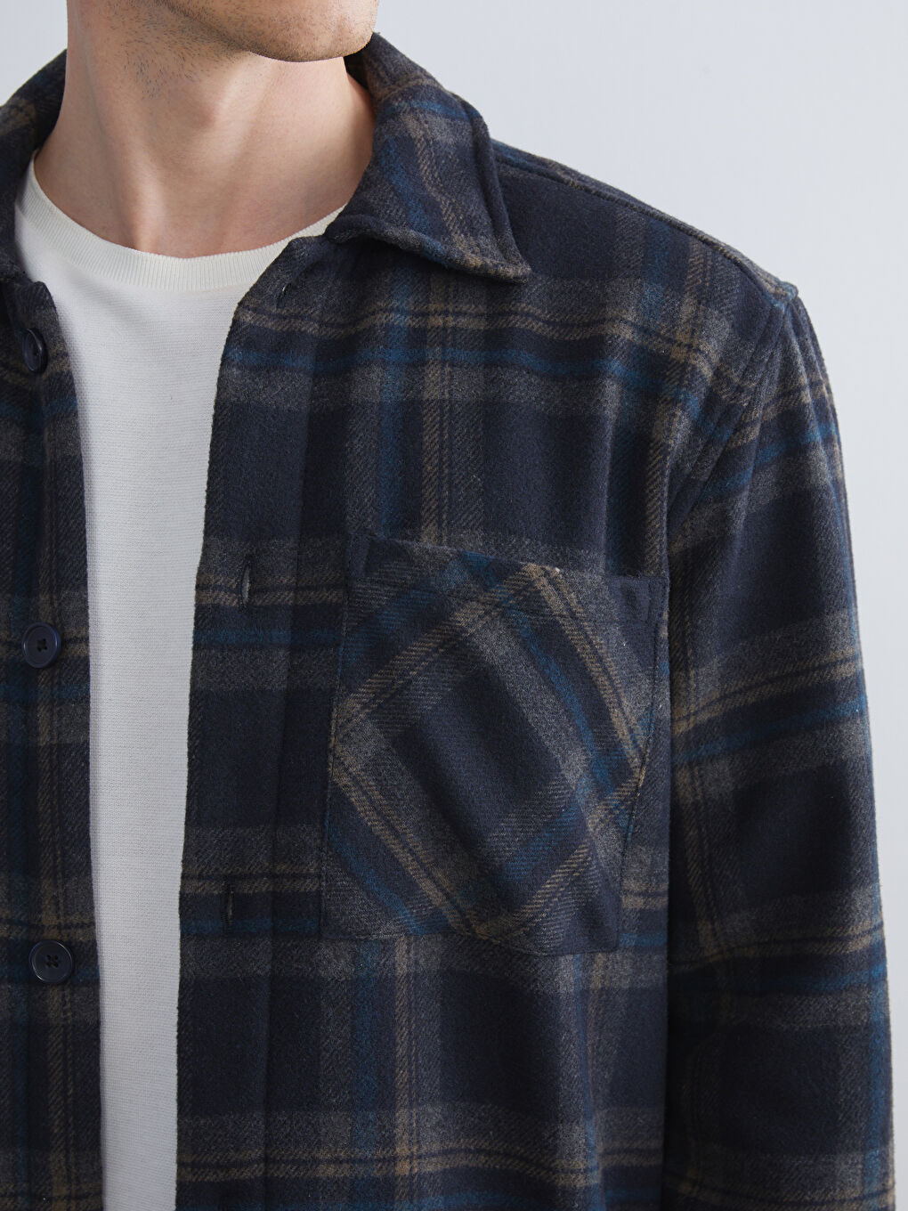 Comfortable Fit Plaid Men's Shirt Jacket-2