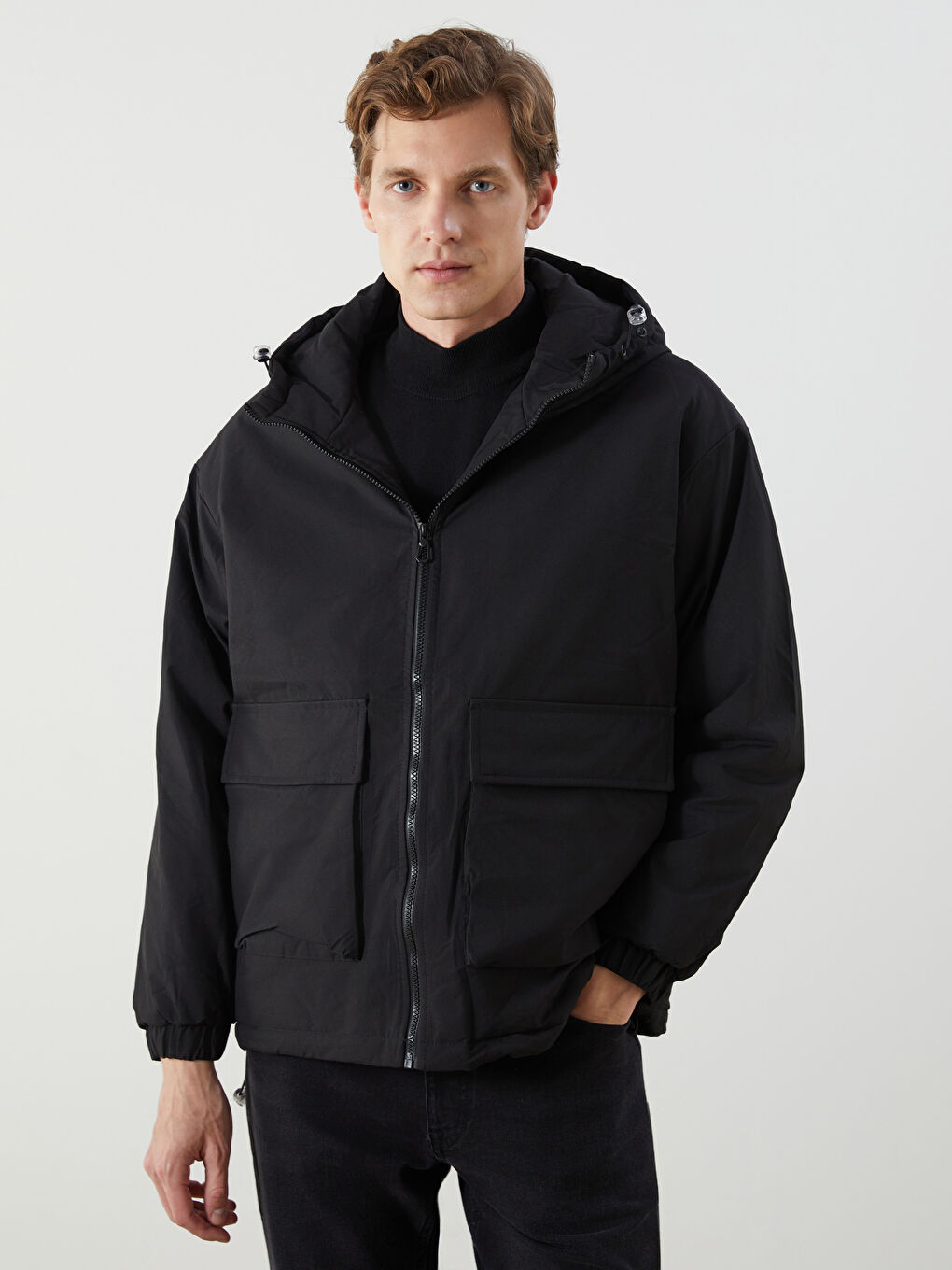 Siyah Bol Kalıp Kapüşonlu Kalın Erkek Şişme Mont