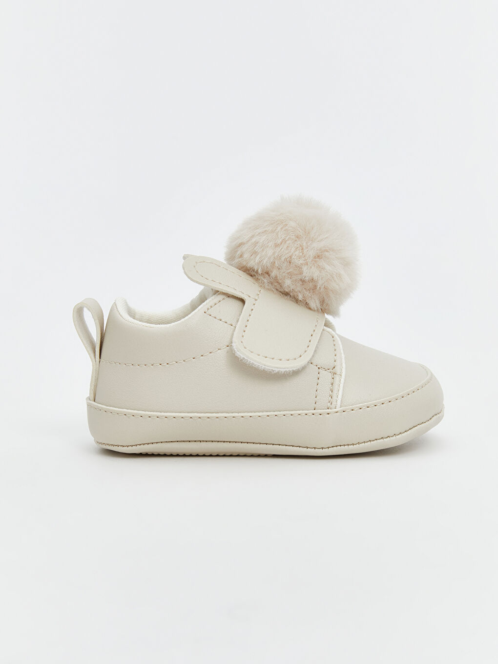Bej Ponpon Detaylı Kız Bebek Yürüme Öncesi Ayakkabısı-1