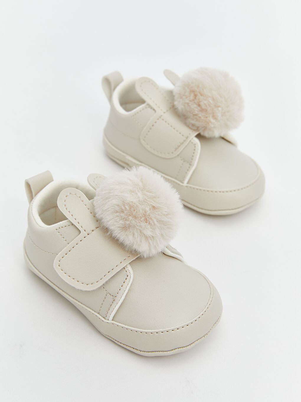 Bej Ponpon Detaylı Kız Bebek Yürüme Öncesi Ayakkabısı-2
