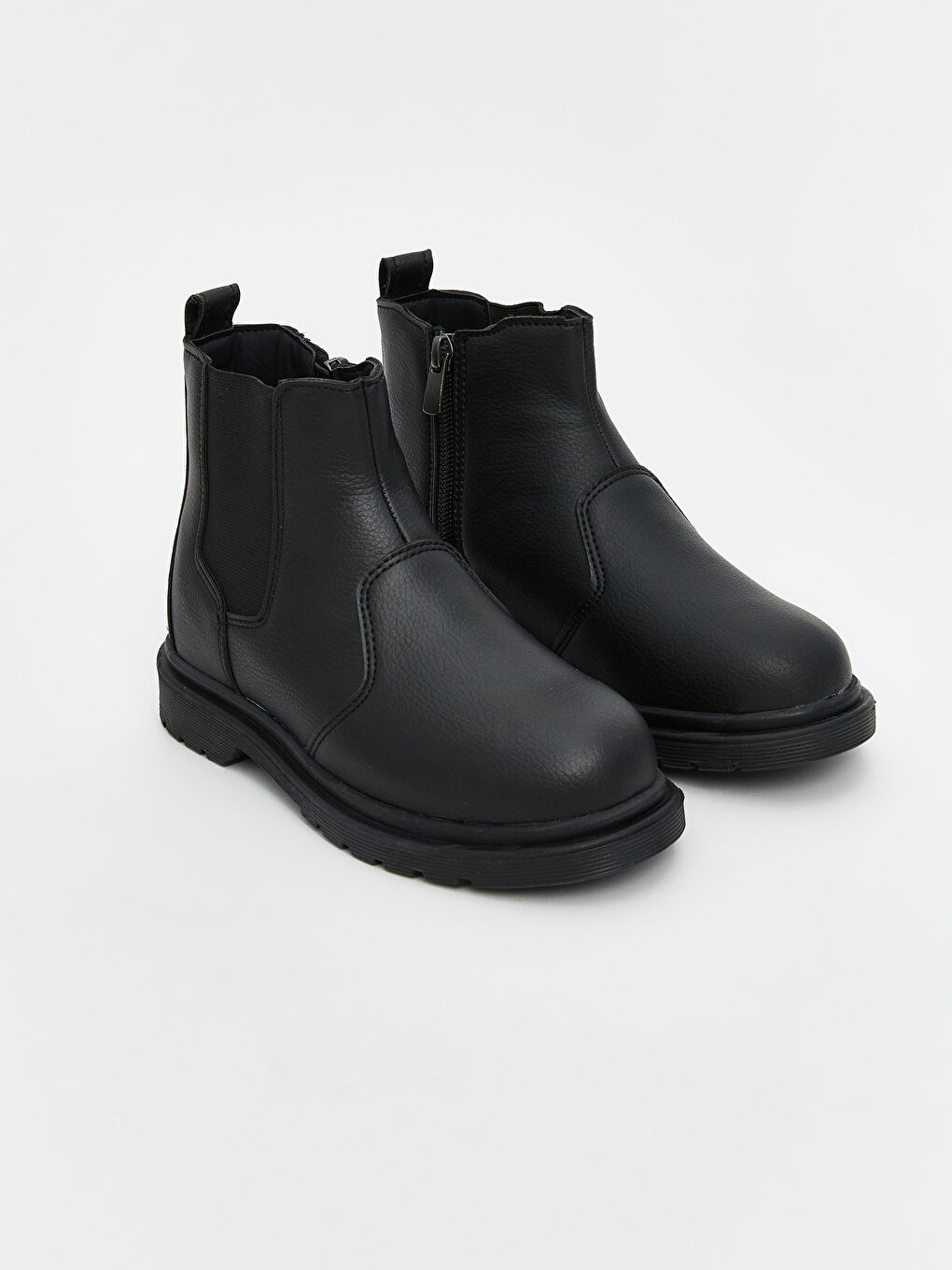 Siyah Deri Görünümlü Fermuarlı Erkek Çocuk Bot