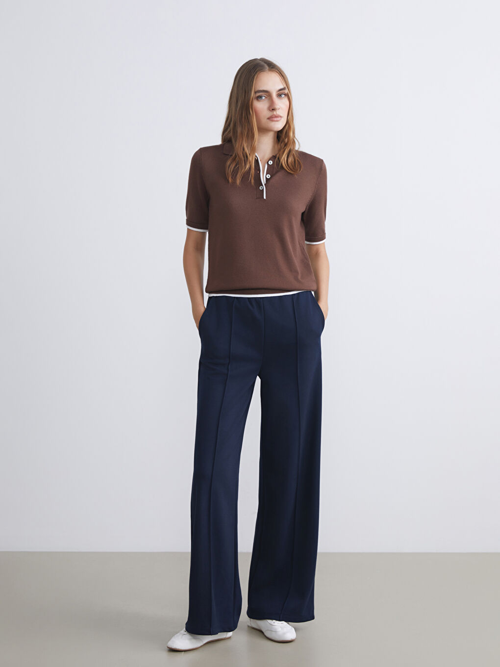 Women's Sweatpants with Elastic Waist