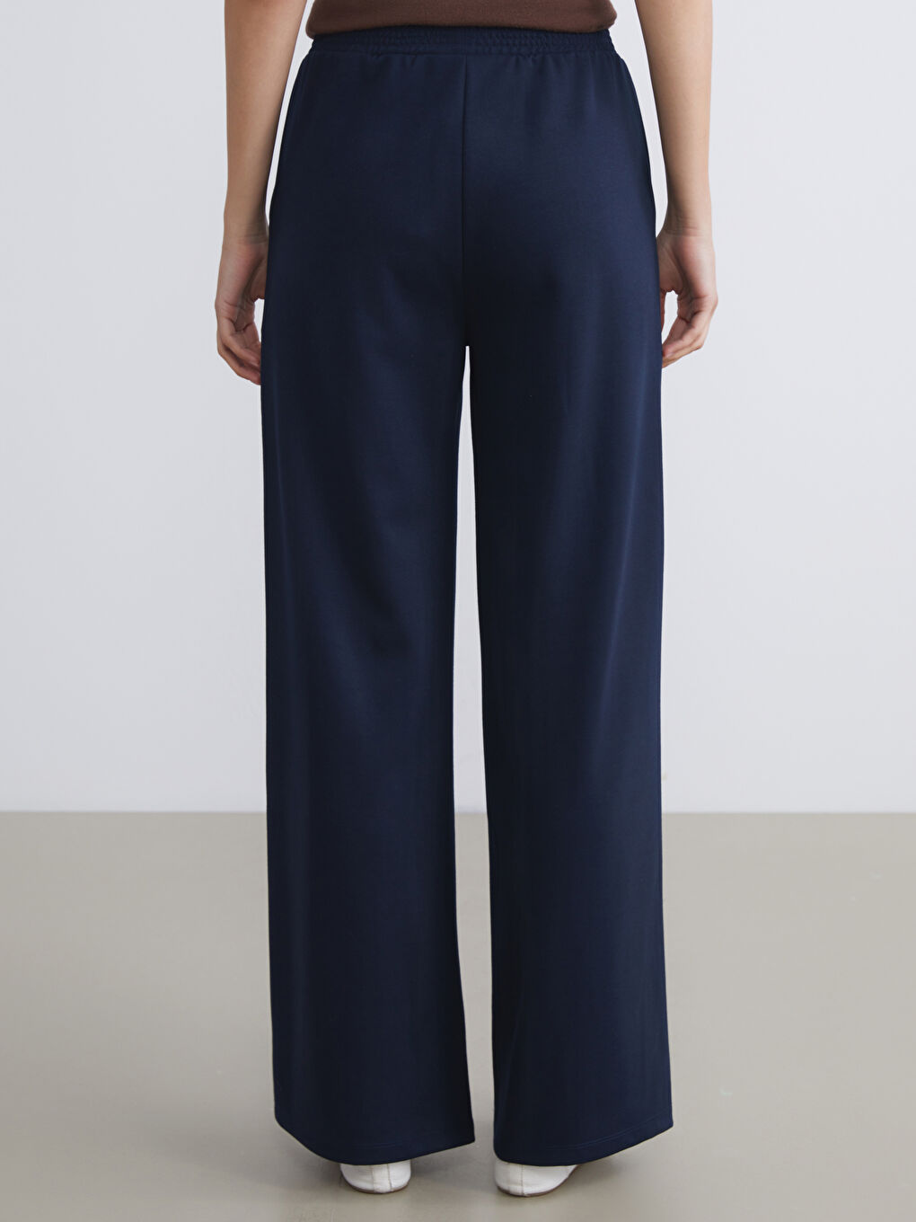 Women's Sweatpants with Elastic Waist-7