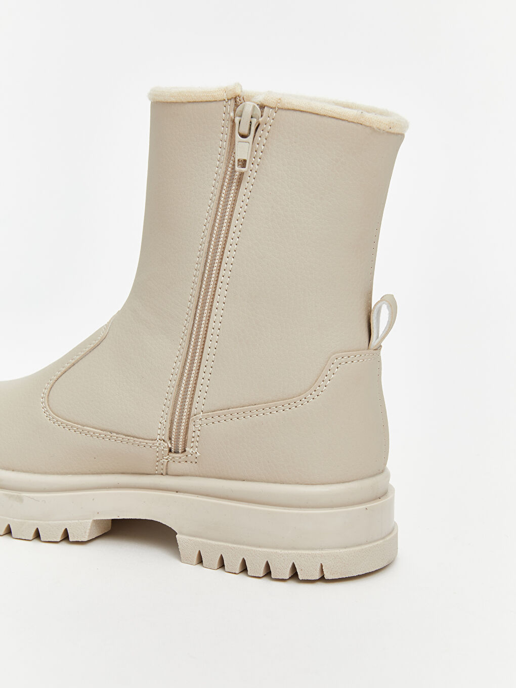 Bej Deri Görünümlü Kız Çocuk Bot-5