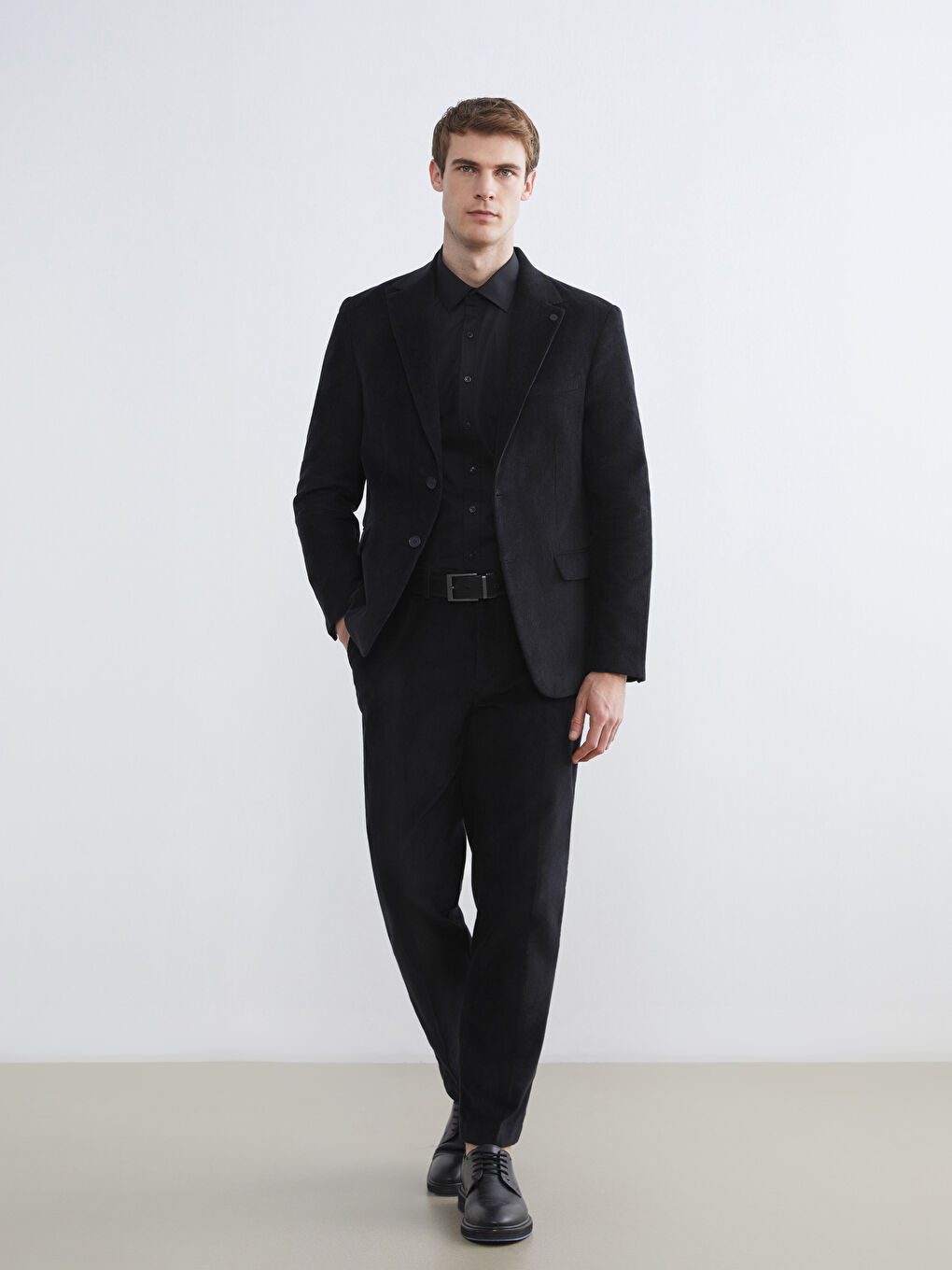 Siyah Standart Kalıp Kadife Erkek Pantolon-1