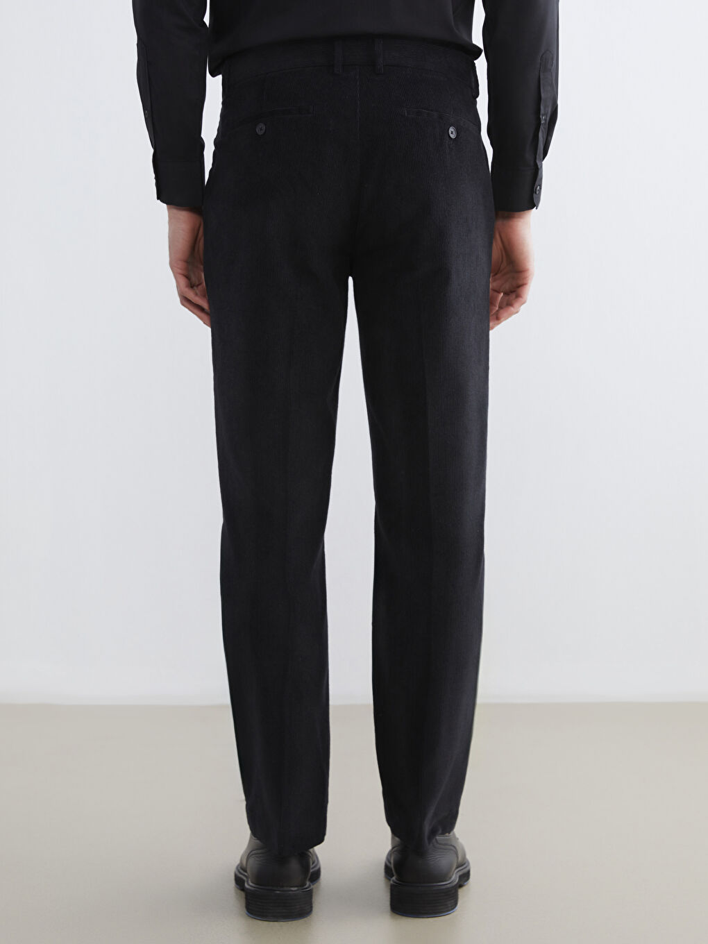 Siyah Standart Kalıp Kadife Erkek Pantolon-4