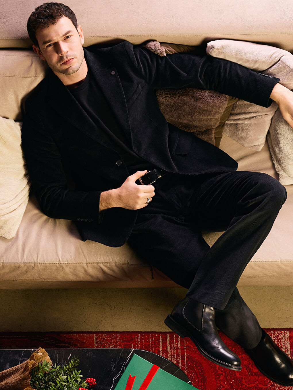 Siyah Standart Kalıp Kadife Erkek Pantolon