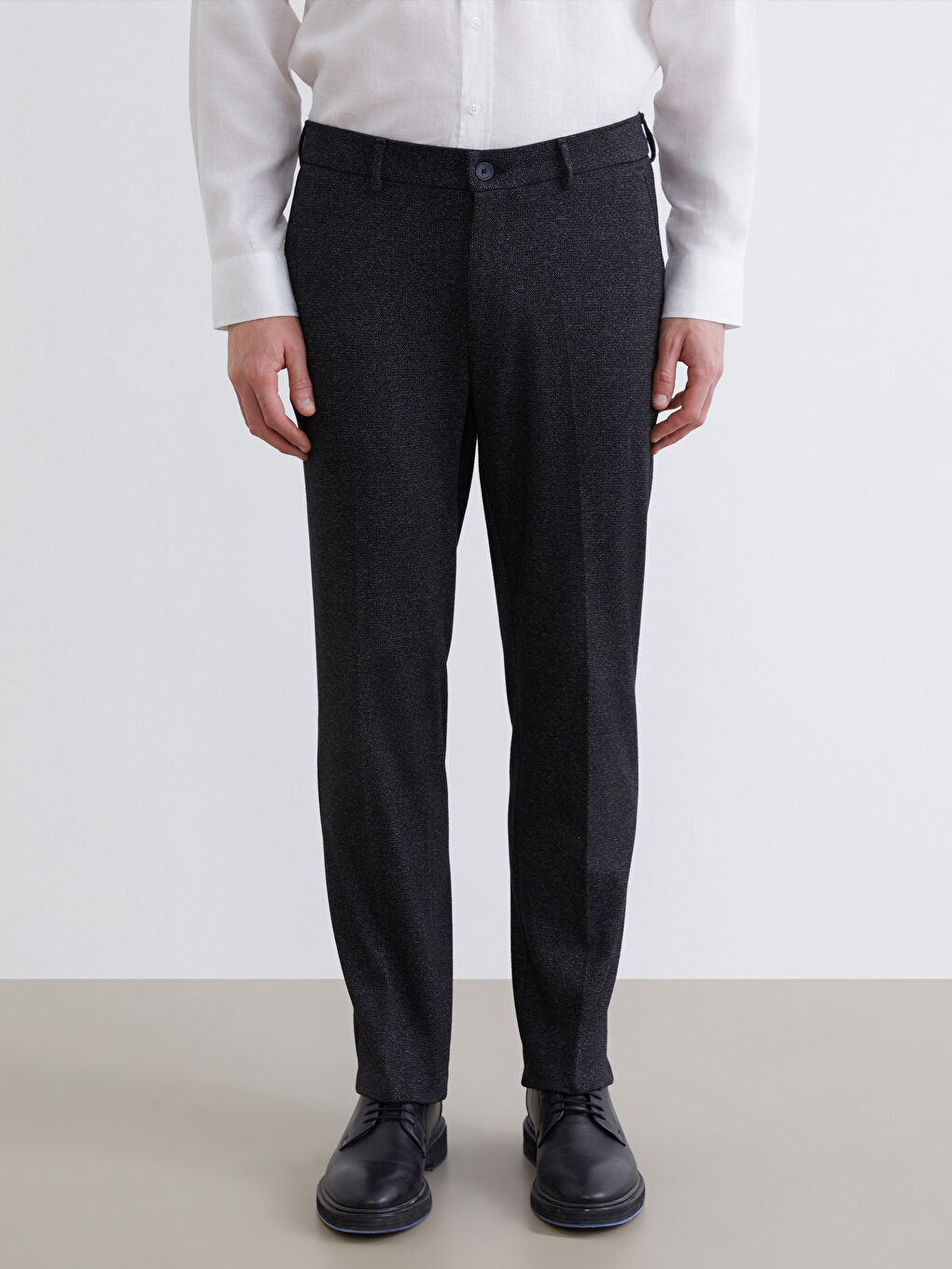 Siyah Standart Kalıp Erkek Pantolon-1